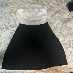 Black and White Strapless Dress in great condition